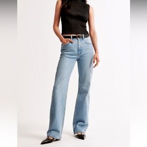 Abercrombie & Fitch High Rise 90s Relaxed Jean